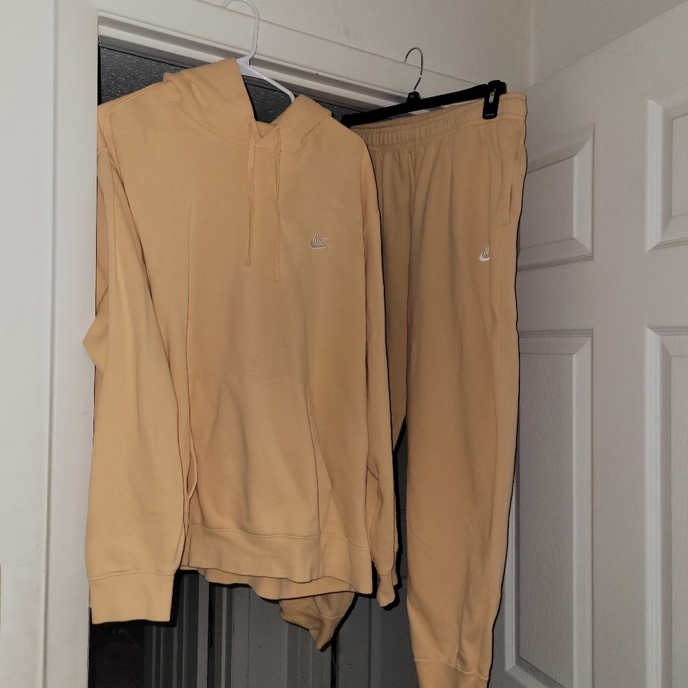 Mens XXL nike sweat suit
